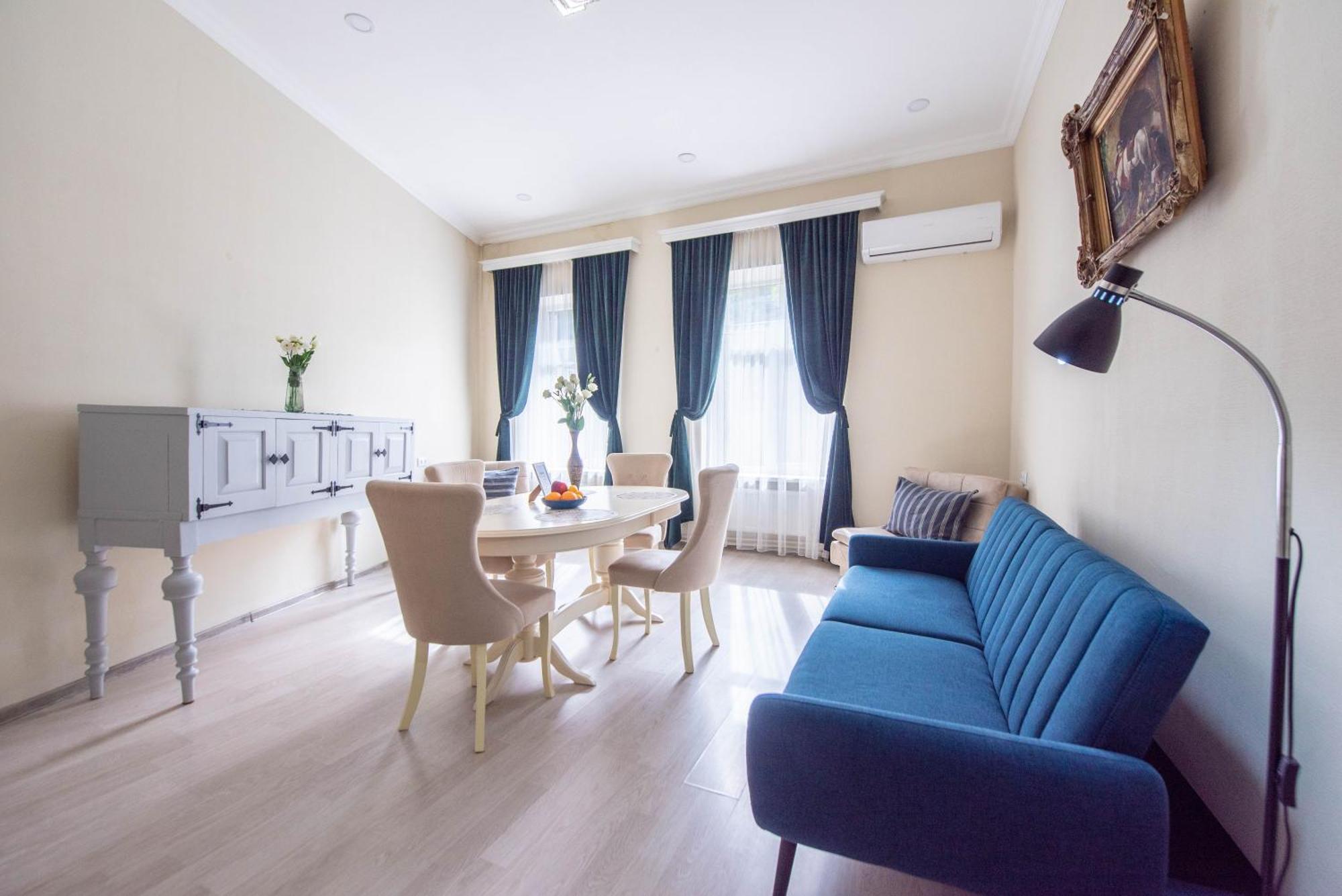 Old Town-Booking Apartment Tbilisi Buitenkant foto